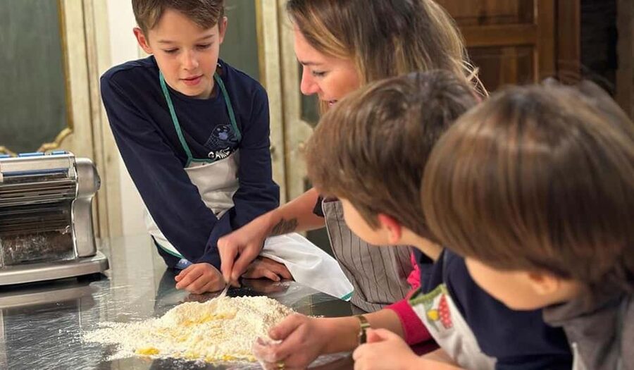 Milan: Cooking Class for Families with Children - Meeting Lydia in a Milanese home