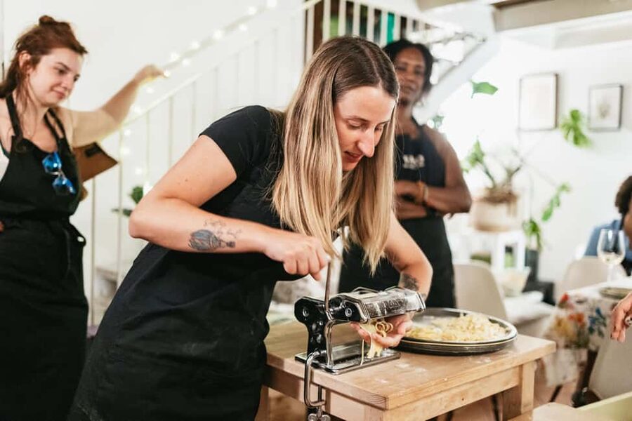 Milan: Pasta & Tiramisu Cooking Class with Premium Products - Rafael’s teaching style
