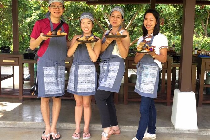 Morning Cooking Class in Traditional Pavilion with Beautiful Garden - Chiang Mai - Cooking in a traditional pavilion