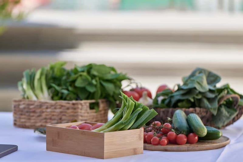 Mykonos: Hands-On Cooking Class with a Professional Chef - Starting with tzatziki and Greek kitchen basics