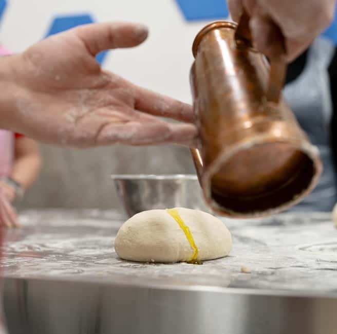Naples: Neapolitan Pizza and Tiramisu Cooking Class - Key points at a glance