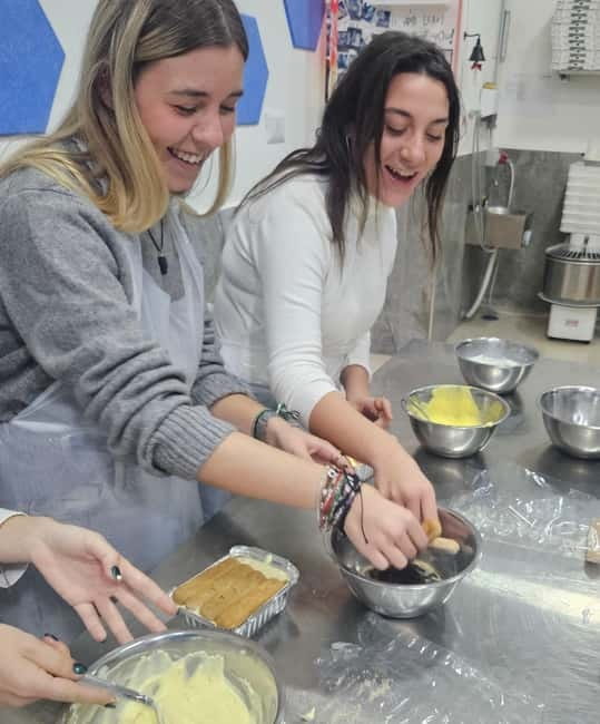 Naples: Neapolitan Pizza and Tiramisu Cooking Class - The practical details that matter