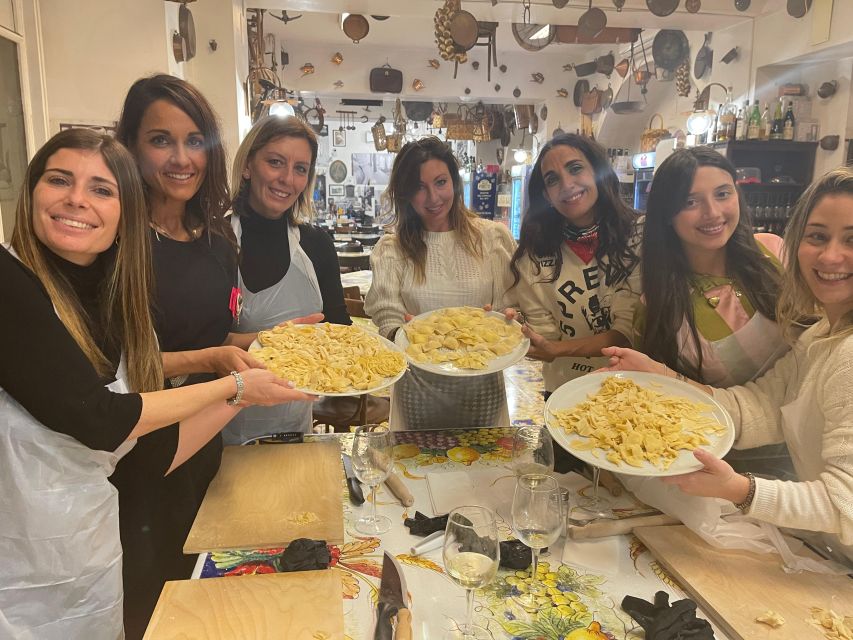 Naples: Pasta Cooking Class with Tiramisù and a Drink - Why this class works so well in Naples