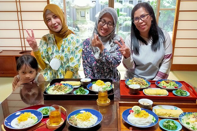 Near Fushimiinari: Kyoto Home Cooking Class & Supermarket tour - Miho and the value of English instruction