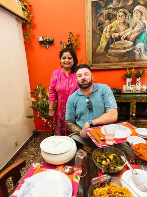 New Delhi: Traditional Indian Cooking Class & Market Visit - Chai, Spices, and the First Kitchen Lesson