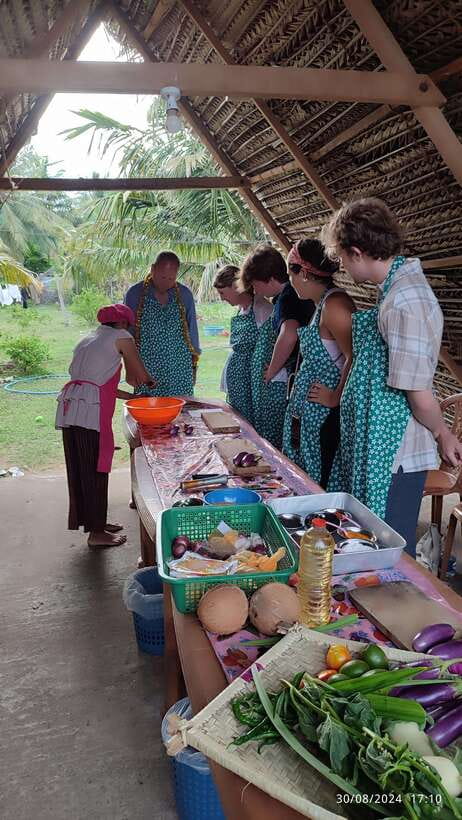 Nilaveli: Sri Lankan Cooking Class with a Local Family - Key things to know before you book