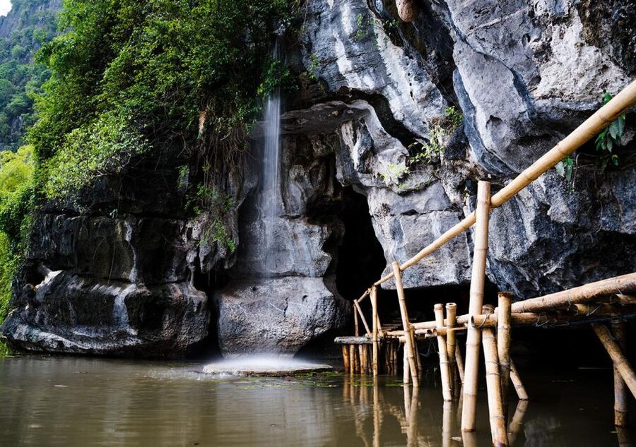 Ninh Binh cooking class at Buffalo Cave - Making rice paper rolls and spring rolls