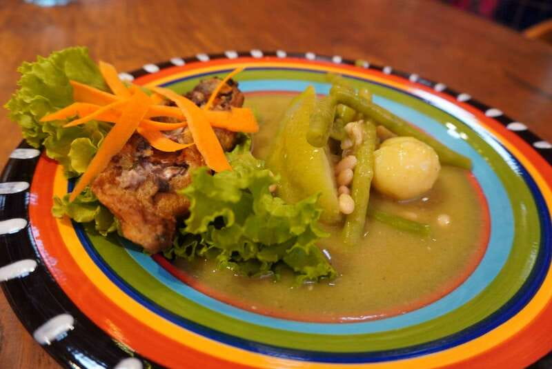 Oaxaca: Traditional Oaxacan Cooking Class with Market Visit - A family home, textile work, and a wider cultural view