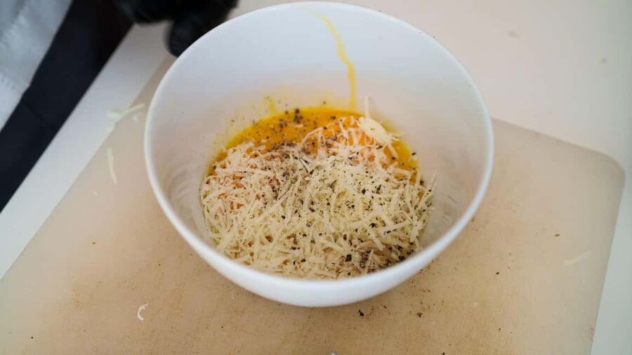 Olbia: cooking class on real pasta carbonara - Lunch at the table, with your own carbonara