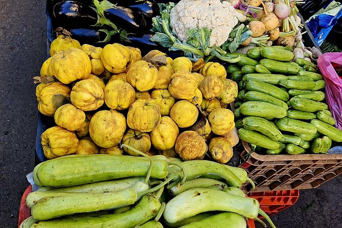 Old local Market visit+Moroccan cooking class with a local family - Who should book this experience