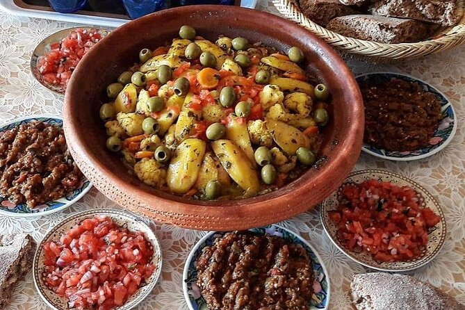 Old local Market visit+Moroccan cooking class with a local family - Choosing between tagine, couscous, and pastilla