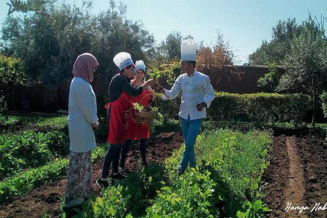 Organic Moroccan Cooking Class At Secret Berber Garden CT - What makes the teaching effective