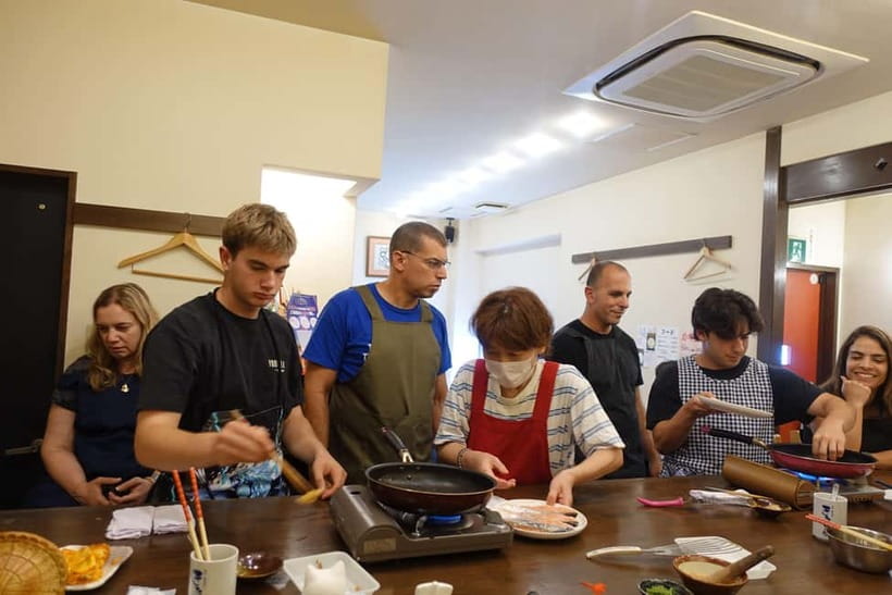 Osaka: Japanese Cooking Class with Matcha Experience - Getting to the venue from Osaka Castle and central Osaka