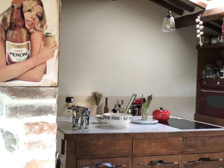 Paciano: Organic Cooking Class at a Farm with Lunch & Wine - Cooking pasta with an Italian mother