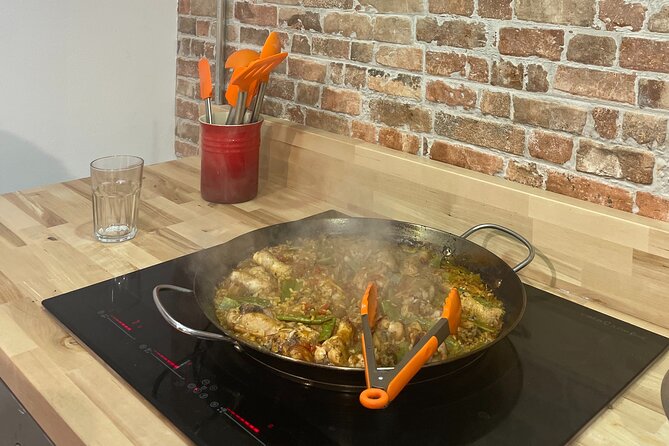 Paella and Burnt Basque Cheesecake Cooking Class (in Bilbao) - Learning the small kitchen skills that make paella work