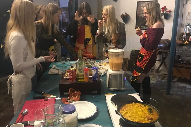 Paella and Salmorejo 2-Hour Cooking Class in Córdoba - What this Córdoba cooking class is really like