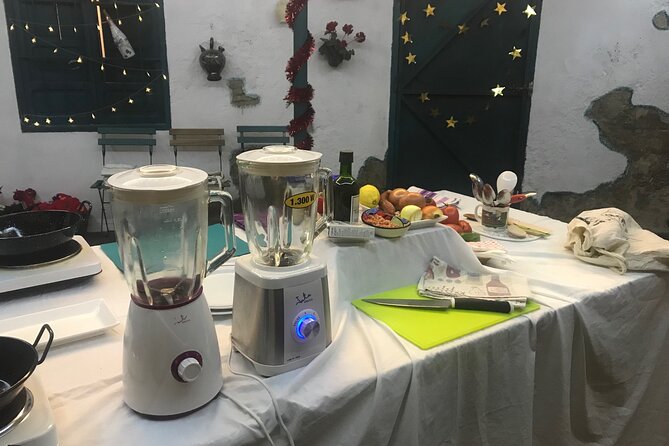 Paella and Salmorejo 2-Hour Cooking Class in Córdoba - The venue can change the experience