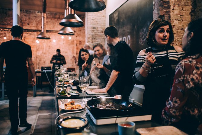 Paella Cooking Class with Professional Chef: Four Course Dinner - The 10-step paella workshop