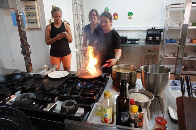 Paella & Sangria Class with Tapas and Market Visit - Starting at Plaza 25 de Mayo