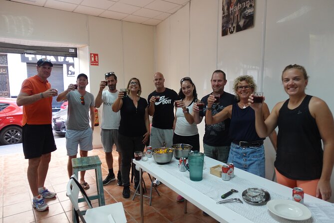 Paella & Sangria Class with Tapas and Market Visit - Who will enjoy this Alicante cooking class
