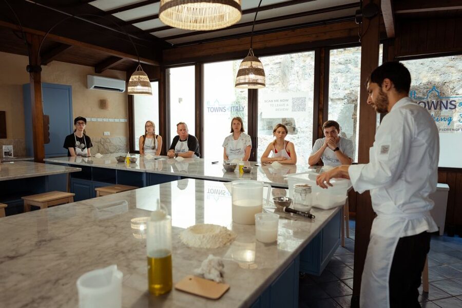 Palermo: Pizza and Gelato Cooking Class with Dinner and Wine - Dinner, wine, and a friendly group atmosphere