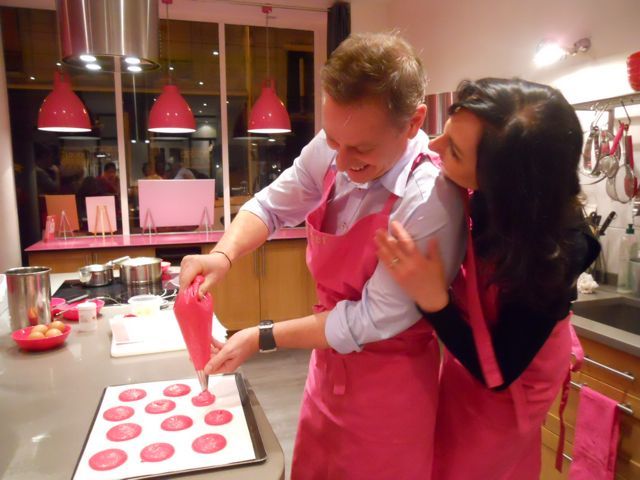 Paris: 2.5-Hour French Pastry Cooking Class - Tasting your work with coffee or tea