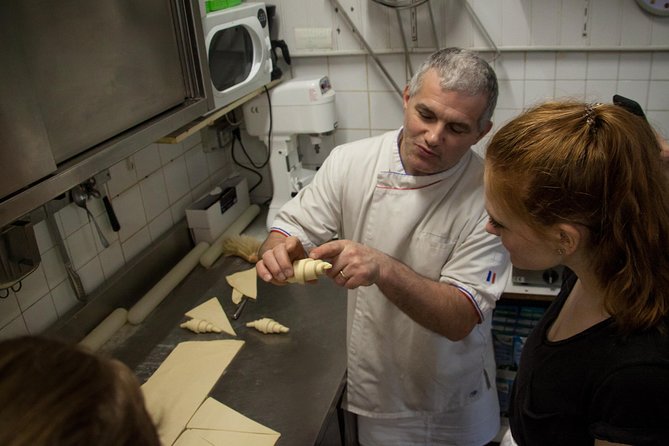 Paris French Baking Class Baguettes and Croissants in a Bakery - Arriving at Le Petit Mitron in Oberkampf