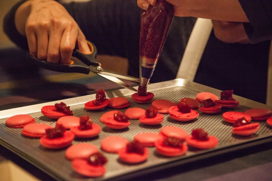 Paris: French Macarons Baking Class with a Parisian Chef - Choosing Between Chocolate, Lemon, and Coffee