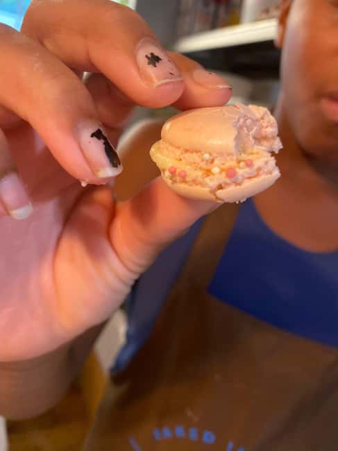 Paris: Macaron Baking Class for Families and Kids - The instructors make the difference