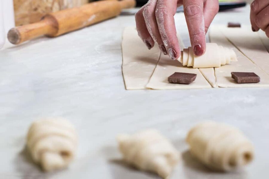 Paris: Traditional Croissant Cooking Class With Local Baker - Learning the Parisian food story