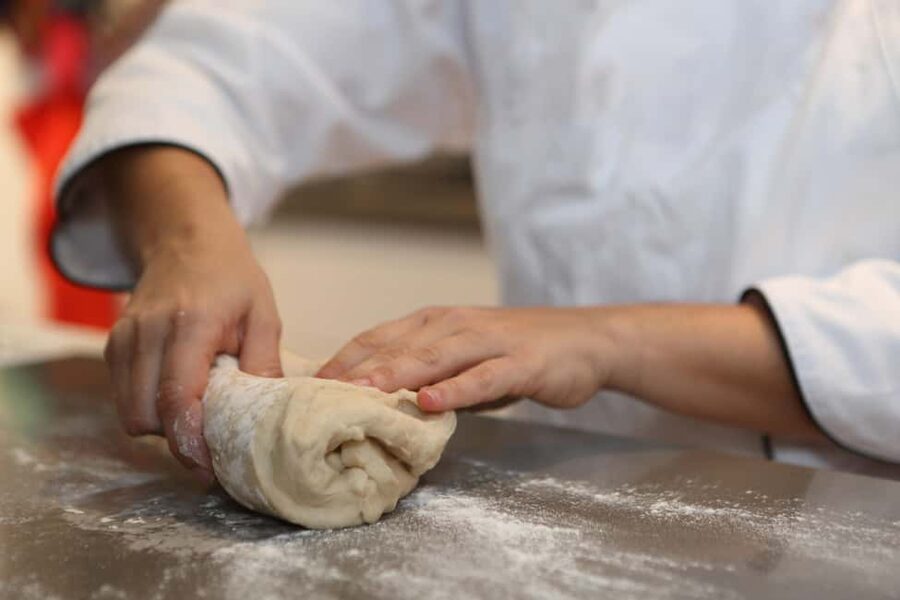 Paris: Traditional Croissant Cooking Class With Local Baker - Who should book this class?
