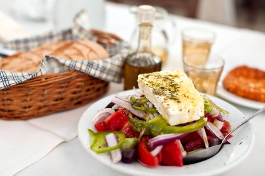Paros: Cooking Class with 6-Course Menu and Drinks - Meeting the local chef over an aperitif