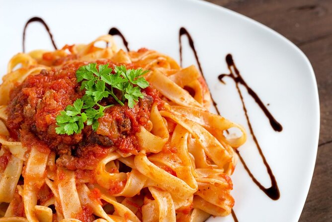 Pasta and Tiramisu Cooking Class in Rome, Piazza Navona - Timing, cancellations, and booking advice