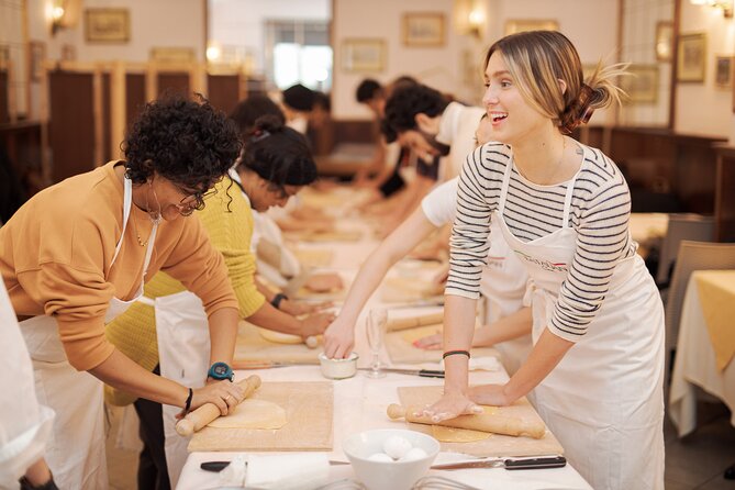 Pasta Cooking Class in Rome - Fettuccine Class in Piazza Navona - What you actually learn in the two-hour class