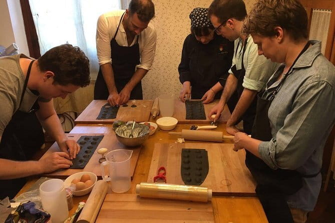 Pasta Cooking Class: Mastering Nonna's Recipes - Tagliatelle with fresh Tuscan ragù