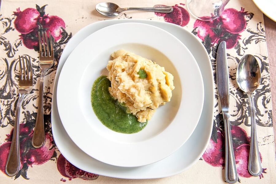 Pescara: Private Cooking Demo & Meal at a Local's Home - Why a home kitchen makes this Pescara activity special