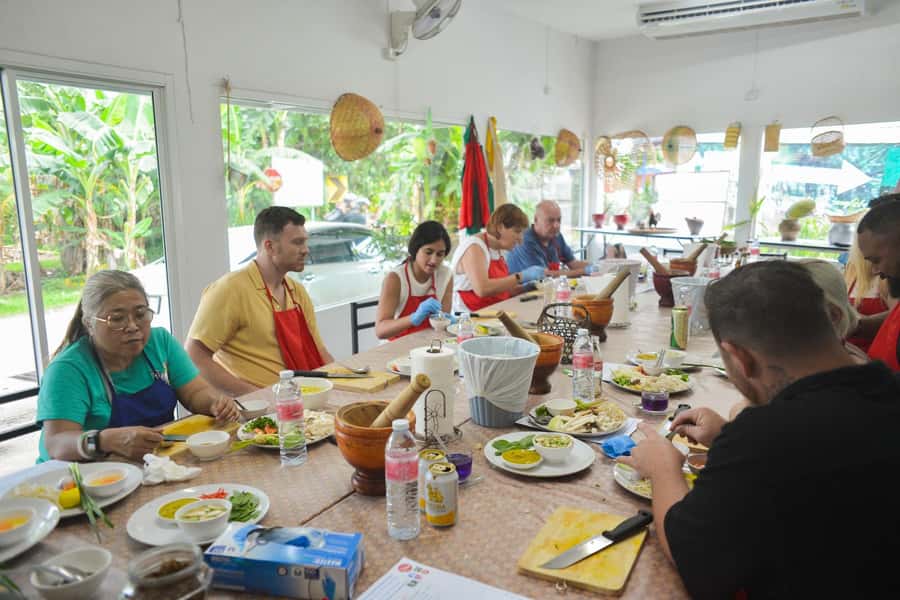 Phuket: Half Day Thai Cooking Experience with Market Tour - Two hours in an open Thai kitchen