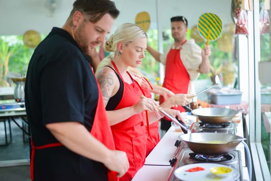 Phuket: Half Day Thai Cooking Experience with Market Tour - The 30 to 45-minute market visit