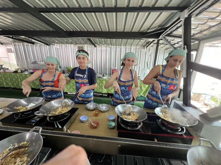 Phuket: Thai Cooking Class with Market Tour - Fresh herbs, fruit tasting, and the garden walk