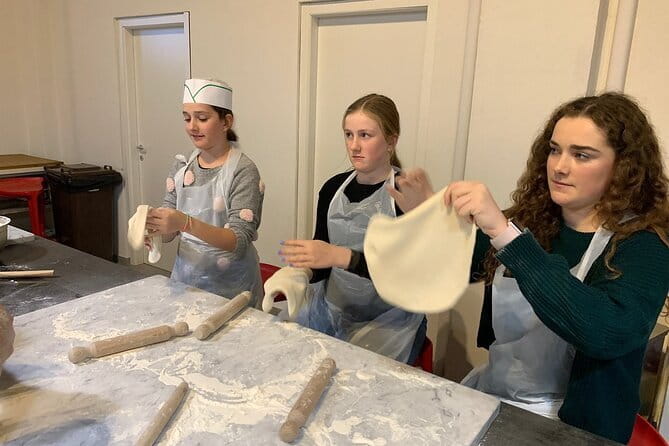 Pizza & Gelato Making Cooking Class in Florence - Starting at Via Panicale 43r