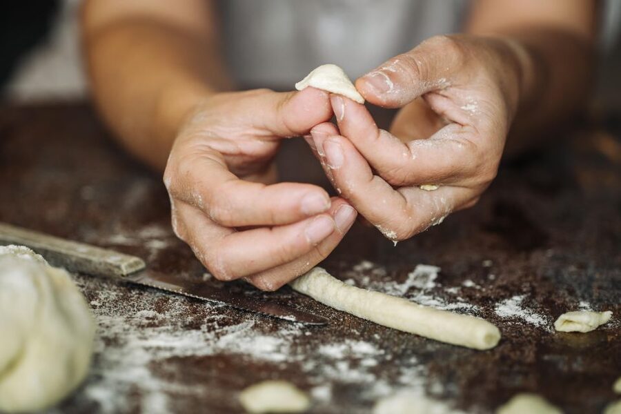 Polignano a Mare: Pasta Making Cooking Class with Drink - A small group is better for pasta lessons