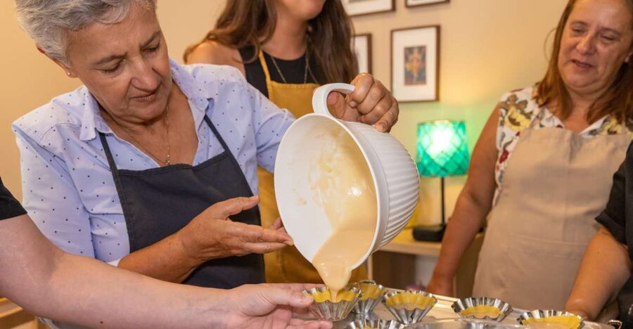 Porto: Pastel de Nata Cooking Class with Grandma's Recipe - Arriving at Joana’s Home