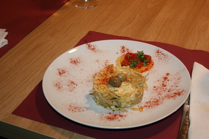 Portuguese Cooking Class in Porto with Portuguese Wine - Why the social side matters
