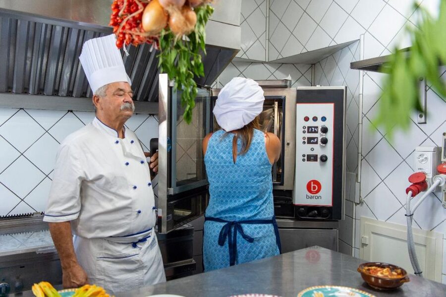 Praiano: Cooking Class with Dinner Overlooking the Sea - Should you book it?