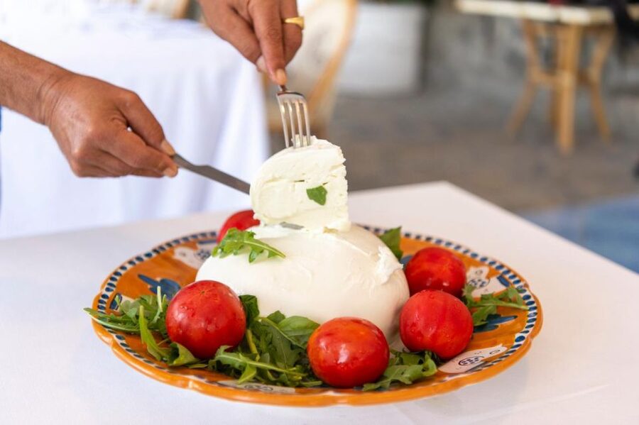 Praiano: Cooking Class with Dinner Overlooking the Sea - Who will enjoy this Praiano cooking class?