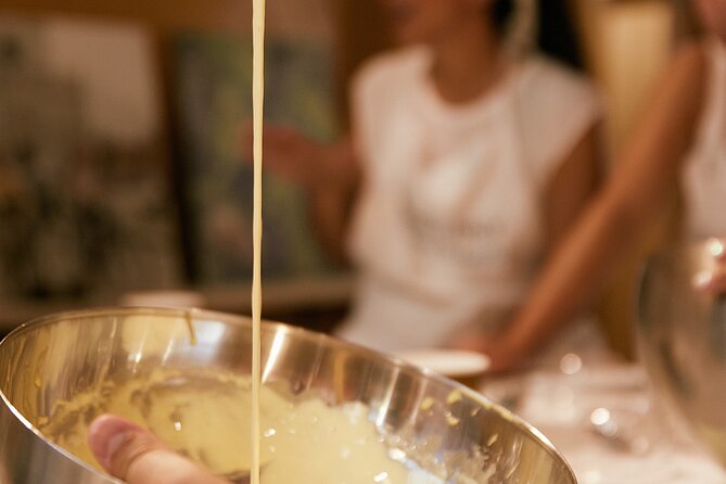 Premium Pasta and Gelato Cooking Class in Florence - The chefs shape the mood