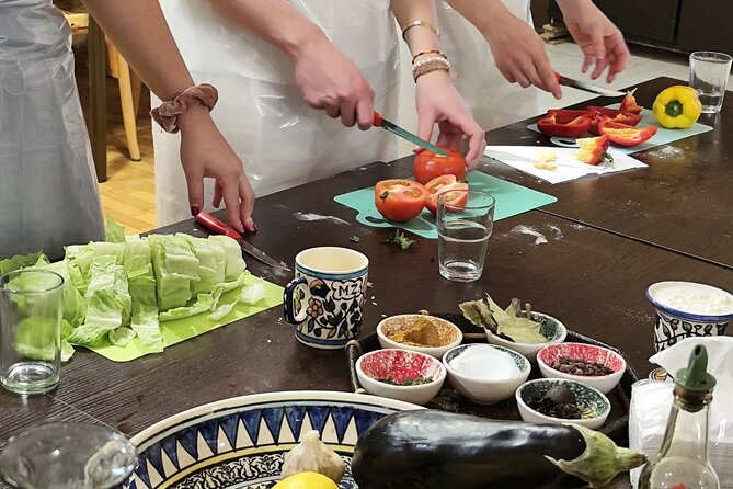 Private 2 Hour Cooking Class with the Locals in Amman - Timing, booking, and the meeting point