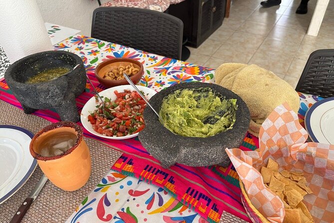 Private Authentic Mexican Cooking Class in Cancun with Alberto - The People Make the Class Work
