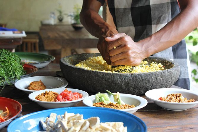 PRIVATE Balinese Cooking Class in Ubud with Dewa with Transfers - Key Points at a Glance