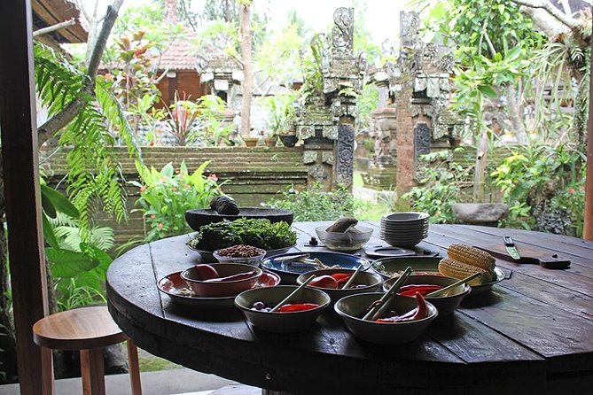 PRIVATE Balinese Cooking Class in Ubud with Dewa with Transfers - From Ubud to Keliki by Private Car